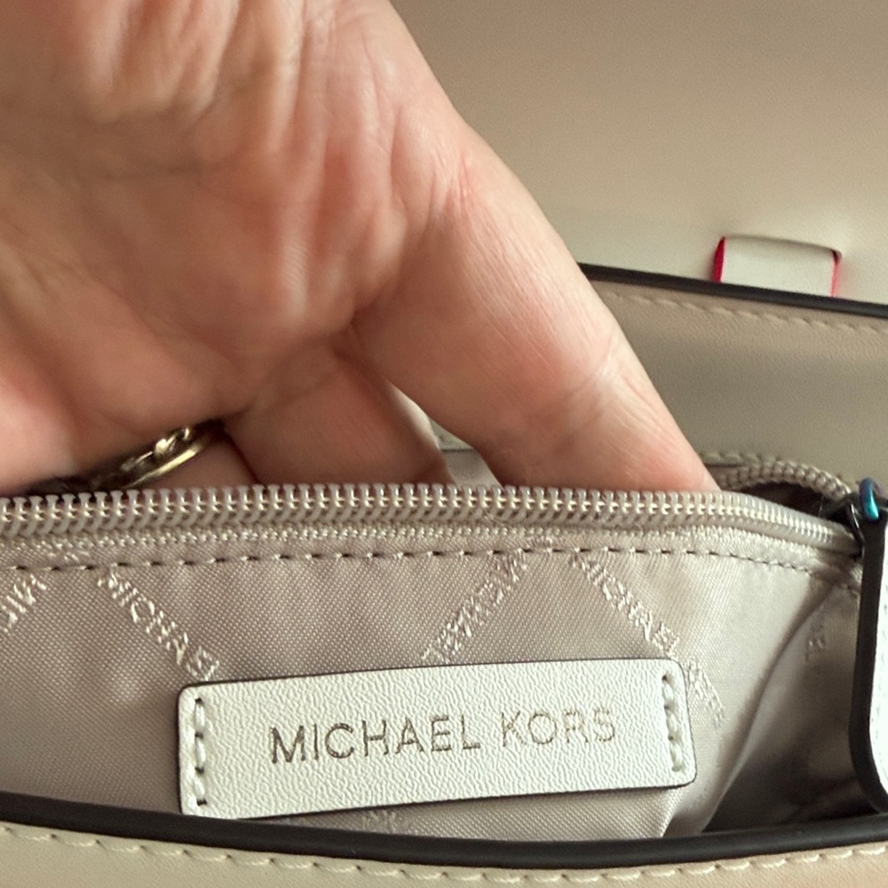 Michael Kors Cream and Pink Satchel - Picture 8 of 9
